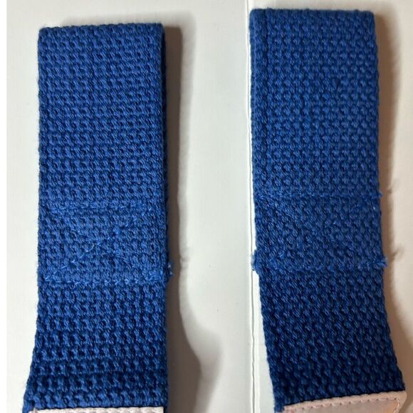 Fit Wear Lifting Wrist Straps for Weightlifting, Bodybuilding Powerlifting 24’’ - Picture 2 of 9